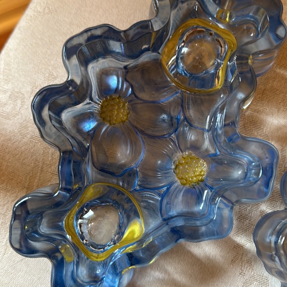 Indiana Glass for Lancaster Colony Blue Stain Dogwood Blossom candle holder - Picture 7 of 13